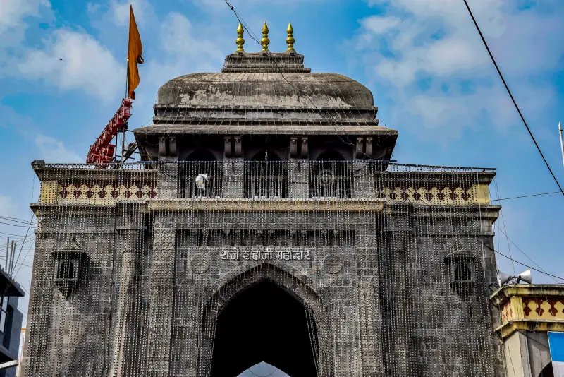 Pune To Tuljapur Cab